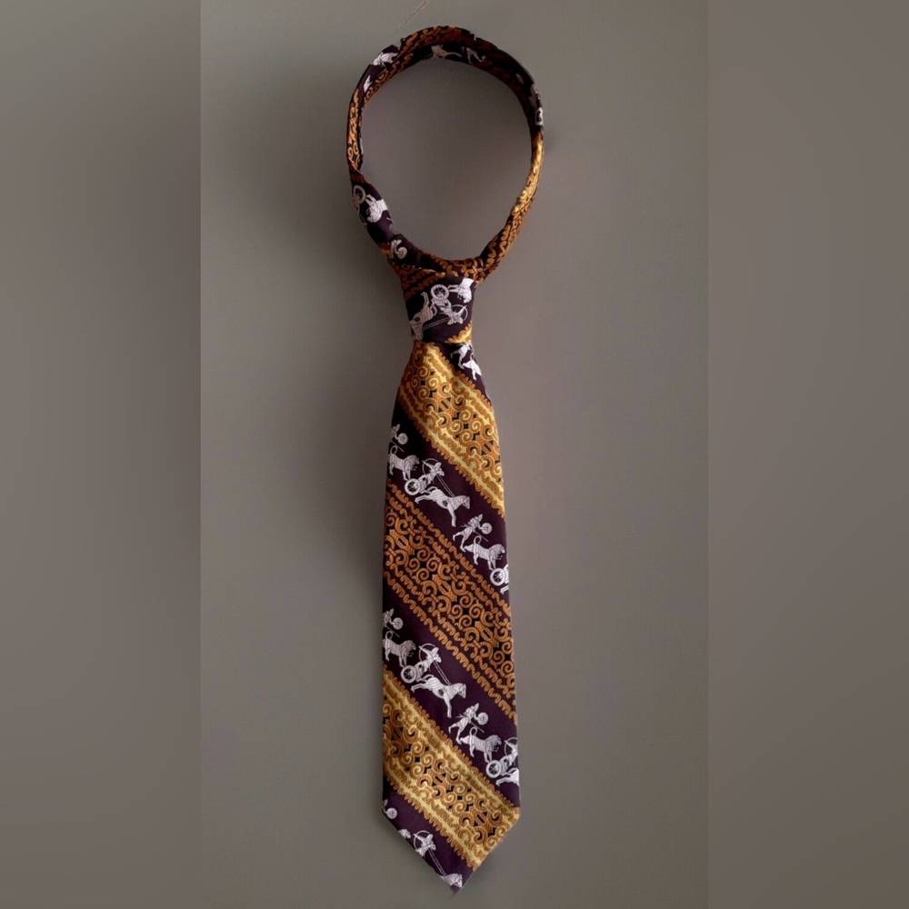 Vintage Gino Pompeii Brown/Gold Necktie Knights Horses Chariots Polyester 57.5”L